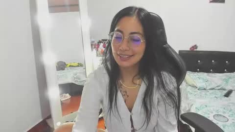 Evainked online show from December 22, 2:39 am