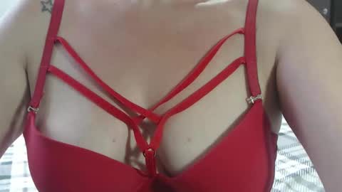 Sofa Castellanos online show from April 24, 1:36 pm