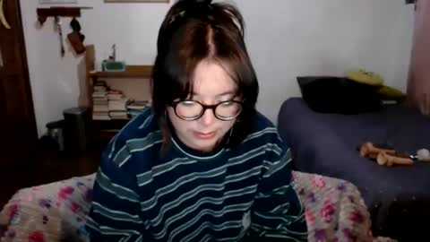 Sofi Lynch online show from June 11, 6:54 am