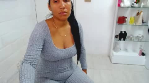 Snapshot of sofia13vene chatting on October 5, 6:02 pm sofia vene  online show from October 5, 6:02 pm