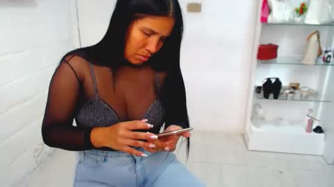 Snapshot of sofia13vene chatting on October 12, 12:07 pm sofia vene  online show from October 12, 12:07 pm