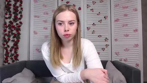 Sofia here online show from November 24, 12:34 am
