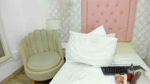 sofia_martinez9 online show from June 11, 12:32 am