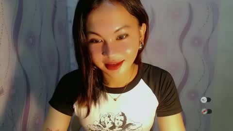 sofia_sweetheart18 online show from December 20, 3:38 pm