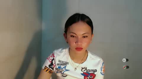 Snapshot of sofia_sweetheart18 chatting on October 14, 4:37 am sofia_sweetheart18 online show from October 14, 4:37 am
