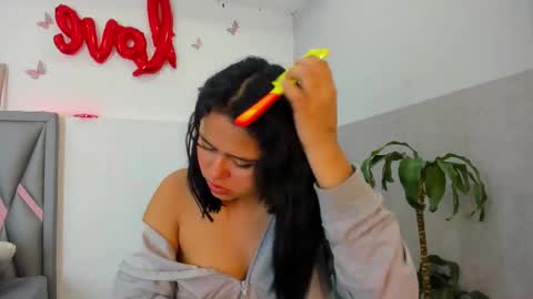 Sofa online show from March 2, 1:07 pm