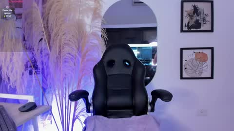 Sofi  online show from March 31, 3:23 pm