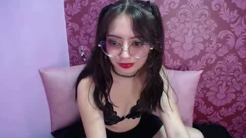 sofiakitty18 online show from October 11, 7:05 pm