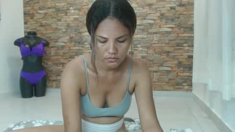 love online show from February 11, 12:38 am