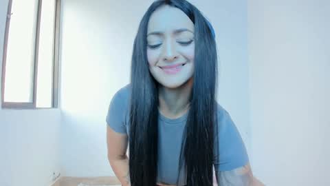 Snapshot of sofiaross1 chatting on January 21, 1:32 pm SOFIA independent model online show from January 21, 1:32 pm