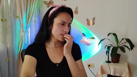 Sofi Bella online show from November 28, 7:17 pm