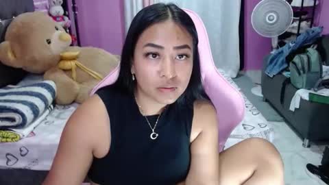 sofia Dreams online show from March 20, 1:32 am