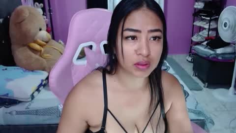 sofia Dreams online show from January 5, 7:17 pm