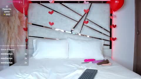 sofijohnsonx online show from February 14, 1:18 pm