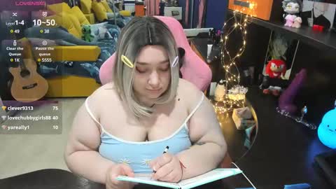 Snapshot of softie_sofy chatting on February 26, 1:00 pm Sofie online show from February 26, 1:00 pm