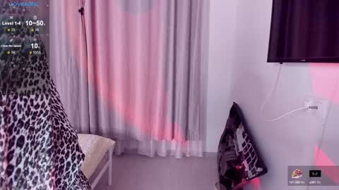 Emily online show from February 1, 6:19 pm