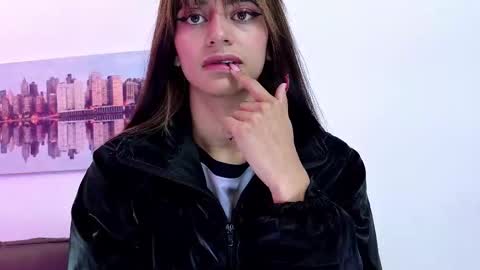 sofy_durand online show from March 27, 11:55 am