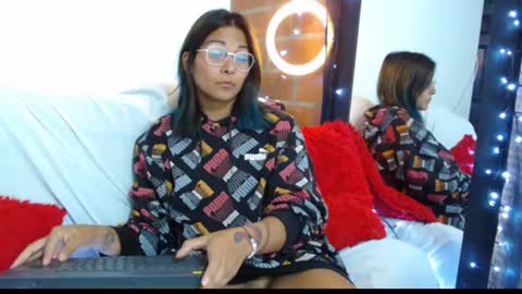  Sofy  online show from July 30, 7:04 pm