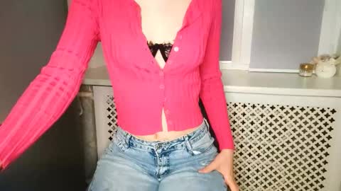 Hanna online show from December 14, 6:35 pm