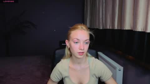 Sonya online show from May 8, 6:21 pm