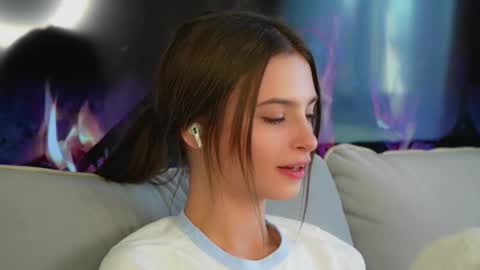 Eva 3 online show from November 5, 8:52 am