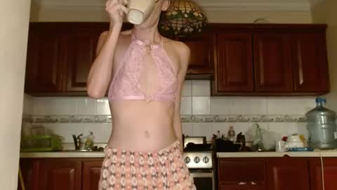 SonyaSays online show from February 28, 9:44 pm