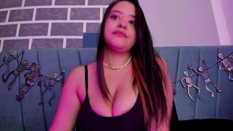 Snapshot of sophi_moon1 chatting on October 26, 12:28 am Sofia online show from October 26, 12:28 am