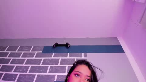 Snapshot of sophi_moon1 chatting on October 15, 6:05 am Sofia online show from October 15, 6:05 am