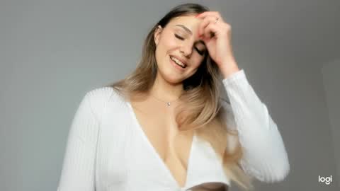 Sophia online show from December 5, 7:27 am