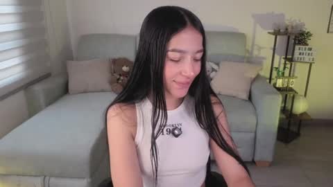 Sophie  online show from March 30, 2:16 pm