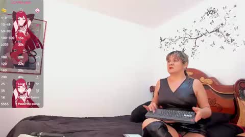 Sophie online show from July 7, 8:22 pm
