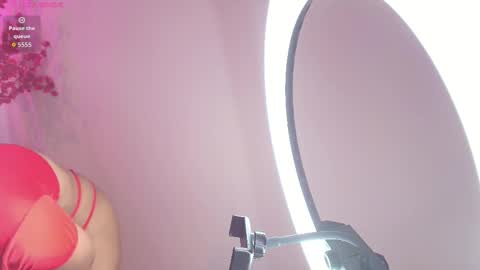 Sophie  online show from February 19, 7:35 pm