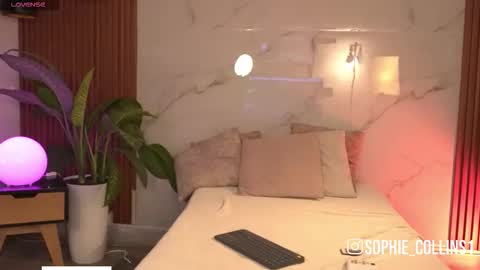 Sophie online show from March 29, 12:48 pm