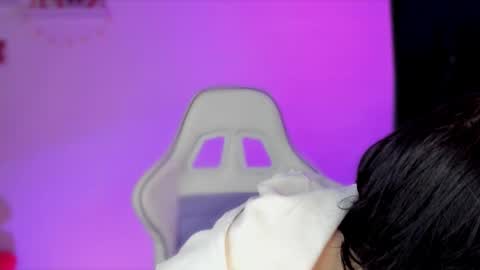 Sophiie Williams online show from January 4, 8:17 am