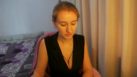 Sophi online show from February 9, 10:28 am