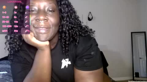 Snapshot of southerngothgoddess chatting on October 16, 10:23 pm SG online show from October 16, 10:23 pm