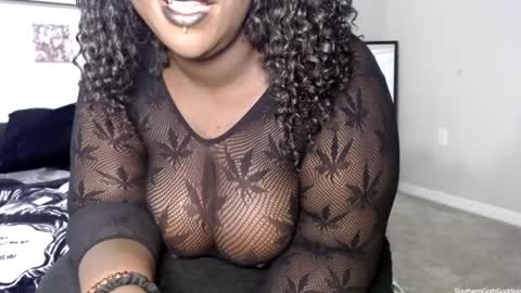 Snapshot of southerngothgoddess chatting on September 27, 10:39 pm SG online show from September 27, 10:39 pm