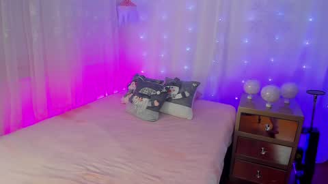 Snapshot of soyemi_ chatting on December 31, 10:56 pm soyemi_ online show from December 31, 10:56 pm
