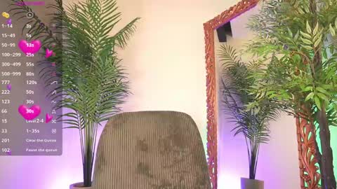 Juliana online show from April 6, 3:50 am