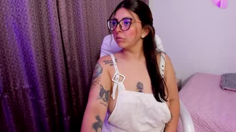 Sami Diaz   online show from February 26, 7:19 pm