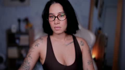 brisa  s online show from June 19, 7:39 pm
