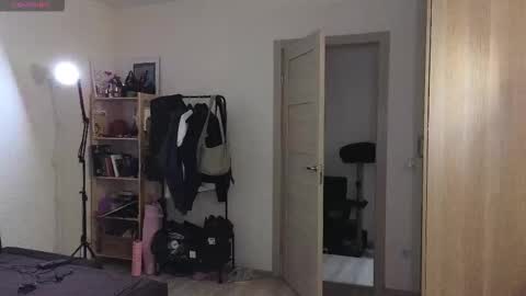 Snapshot of space_x_roxy chatting on September 25, 6:06 pm Roxy online show from September 25, 6:06 pm