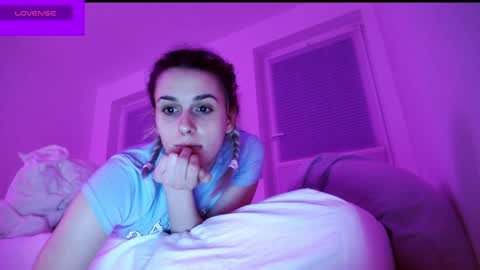 Spacegirl online show from January 28, 1:29 am