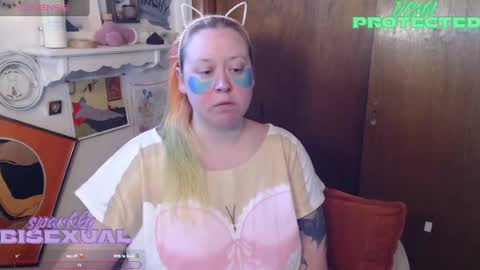 sparklybisexual online show from August 1, 8:33 pm