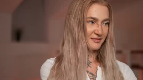 DAISY online show from February 15, 3:39 pm