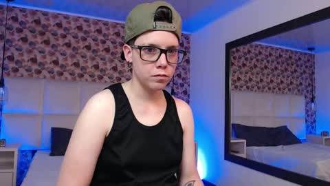 spencerm_ online show from October 21, 9:19 pm