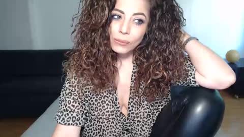 Doll online show from May 12, 11:39 am