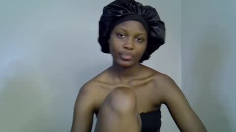 Tashy online show from November 6, 3:01 am