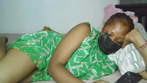 ssexxyred online show from April 4, 8:51 pm