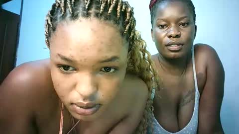 Snapshot of stacyweet chatting on October 24, 8:49 pm Stacysweet chocolate online show from October 24, 8:49 pm